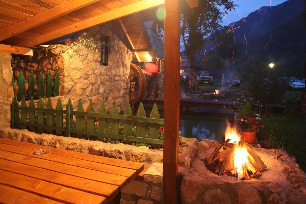 Rafting Camp Tara Center Tri Vodenice Bastasi Habitación foto