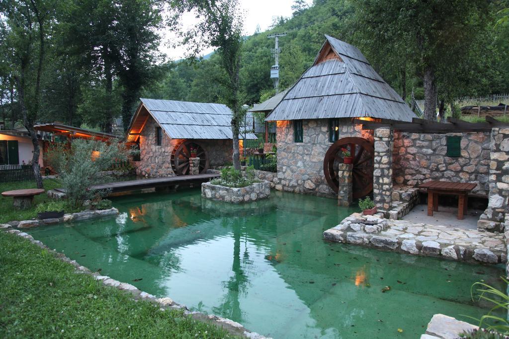 Rafting Camp Tara Center Tri Vodenice Bastasi Habitación foto